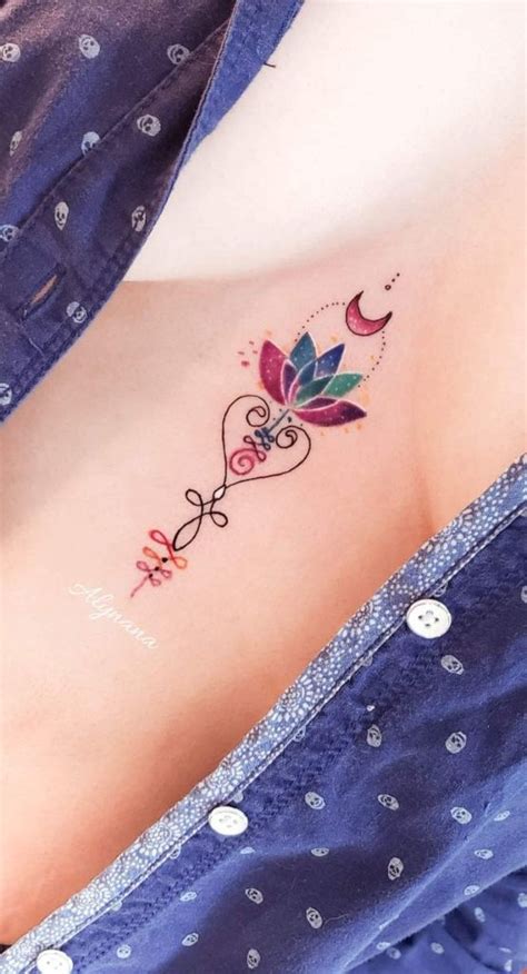 tatuajes entre los senos|Imagenes de TATTOOS ¡Tatuajes para mujeres en el。